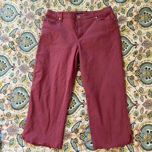 Bandolino Women's Cropped Jeans in Burgundy -*DM FOR MORE PICS OR INFO*